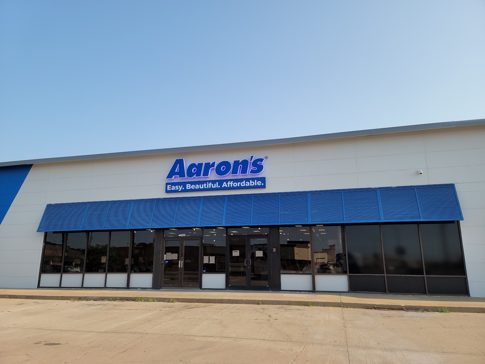 Aaron's - Photo 1