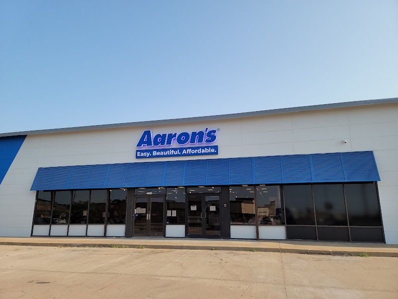 Aaron's - Photo 1