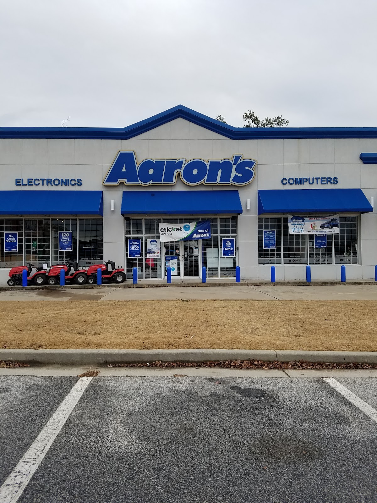 Aaron's - Photo 3