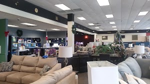 Aaron's - Photo 5