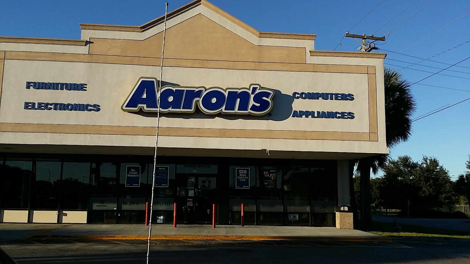Aaron's - Photo 1