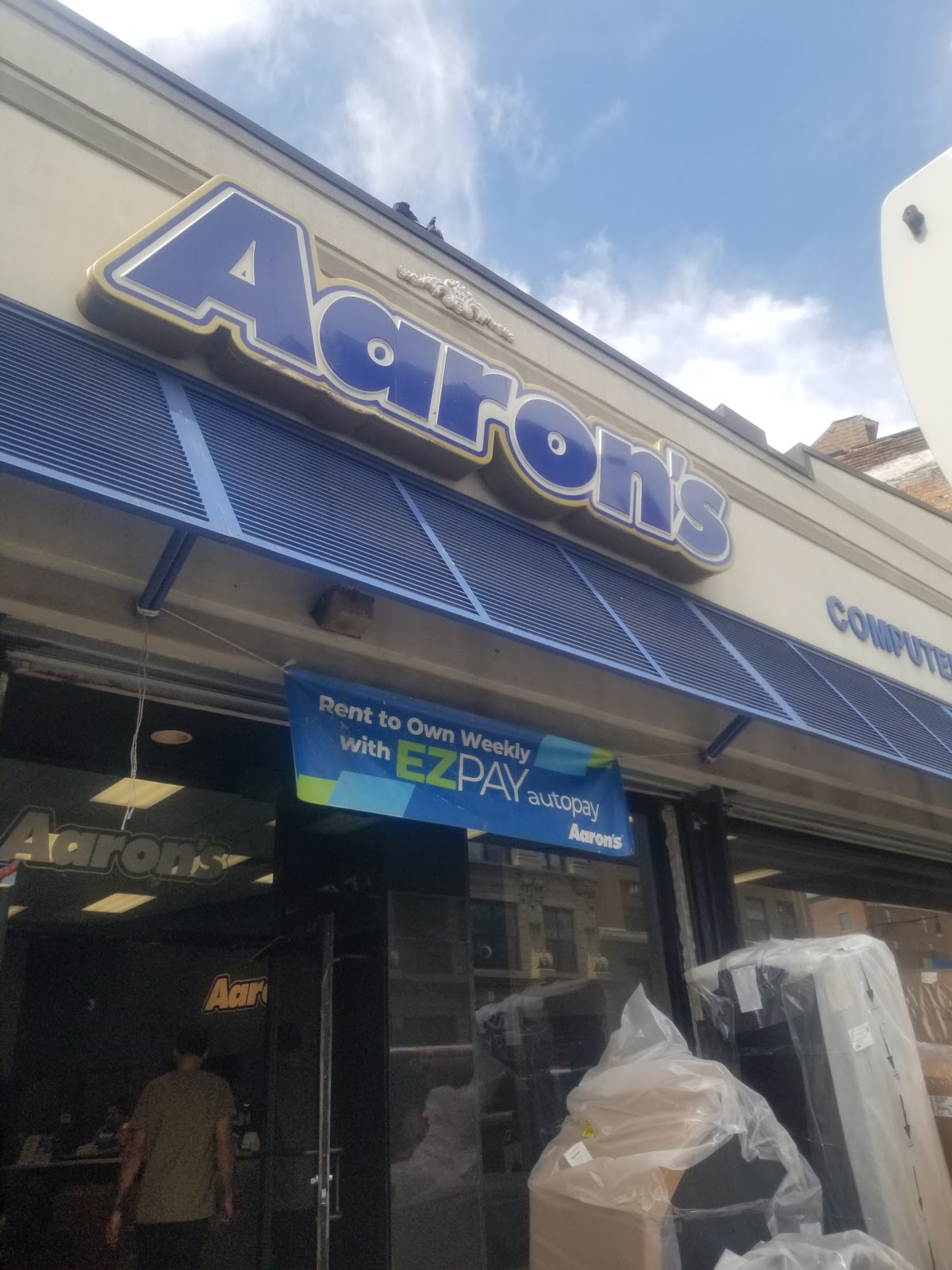 Aaron's - Photo 1
