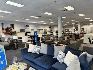 Aaron's - Photo 3