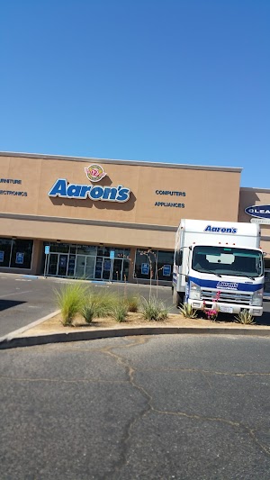 Aaron's - Photo 6