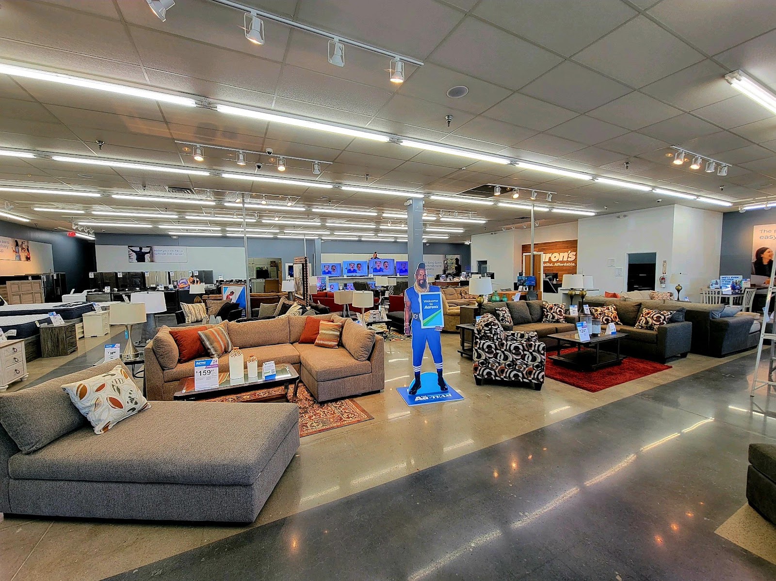 Aaron's - Photo 4