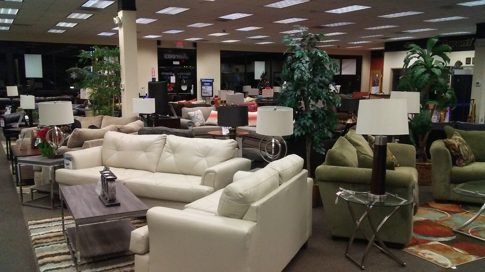 Aaron's - Photo 2