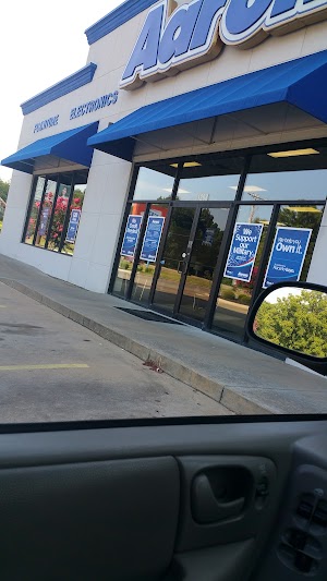 Aaron's - Photo 6
