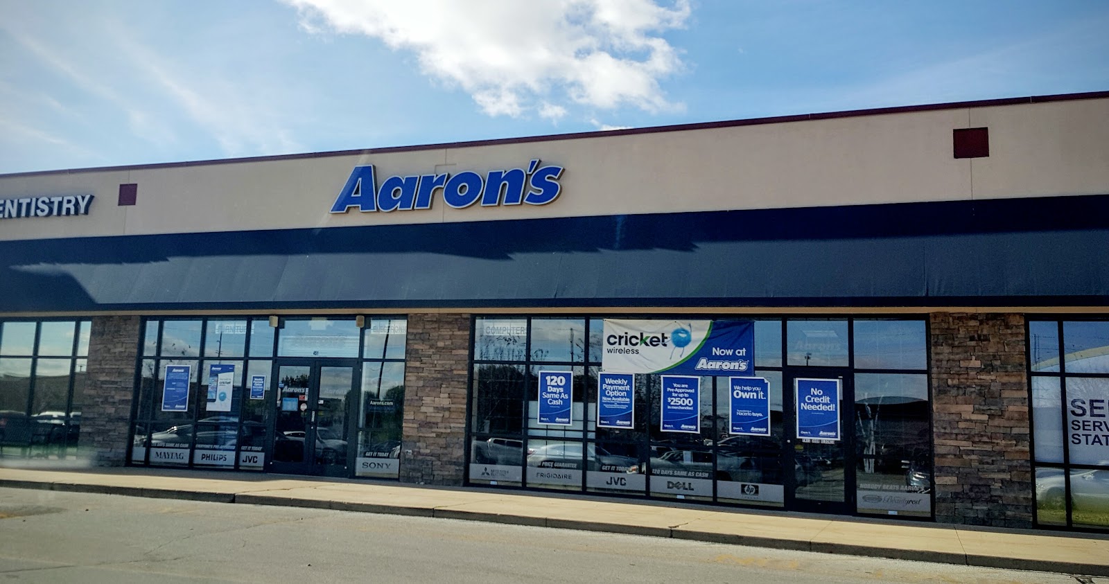 Aaron's - Photo 1