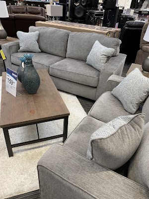 Aaron's - Photo 4