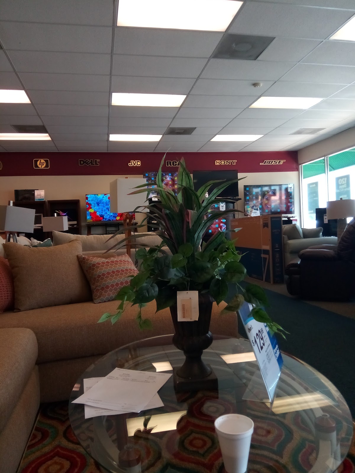 Aaron's - Photo 3
