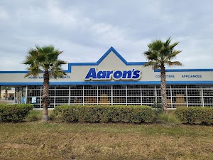 Aaron's - Photo 5