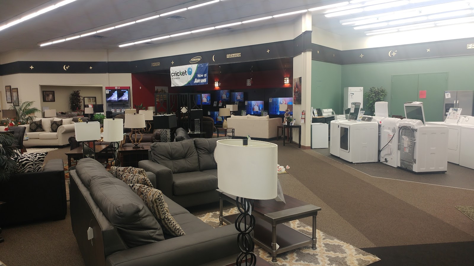 Aaron's - Photo 5