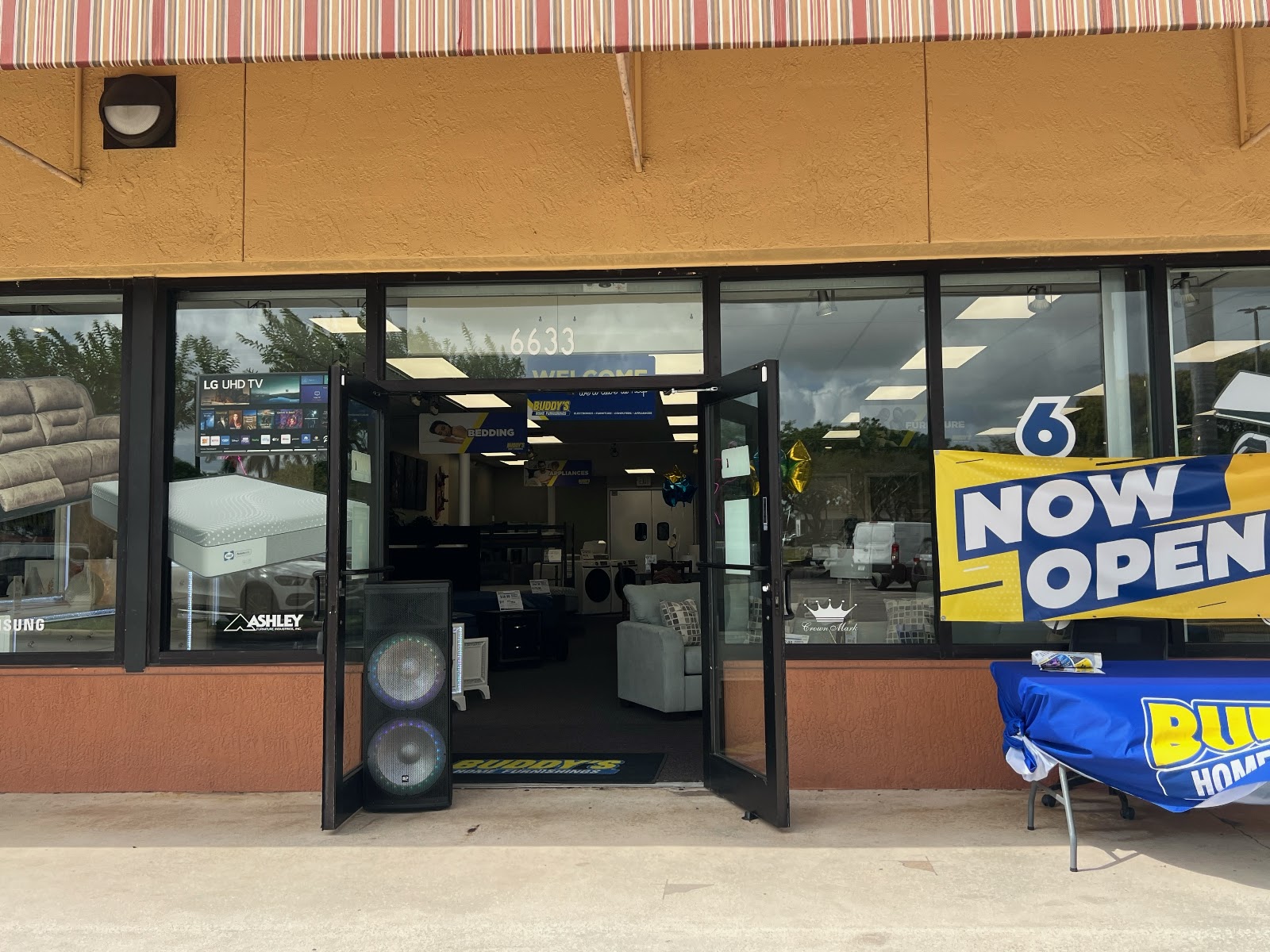 Buddy's Home Furnishings - Photo 4