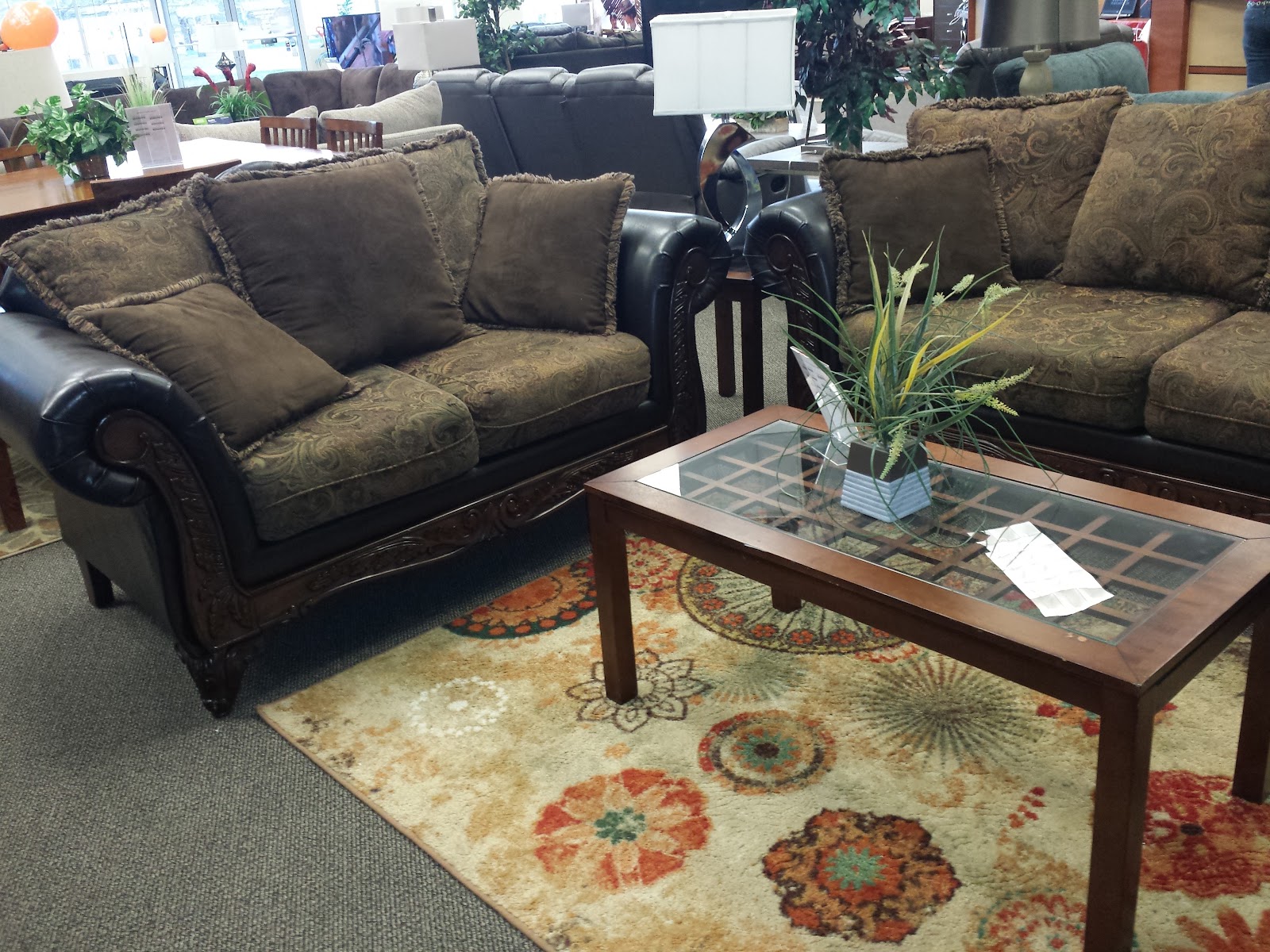 Aaron's - Photo 3