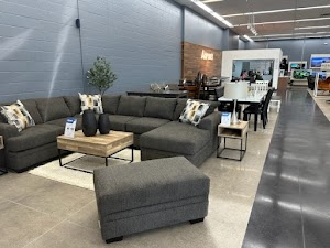 Aaron's - Photo 4