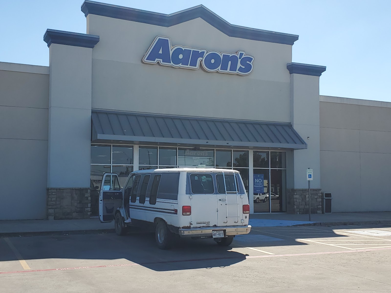 Aaron's - Photo 1