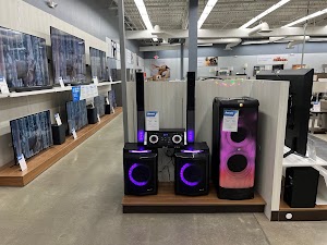 Aaron's - Photo 6