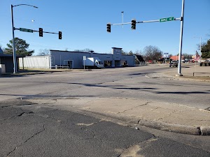 Bargain Center LLC - Photo 6