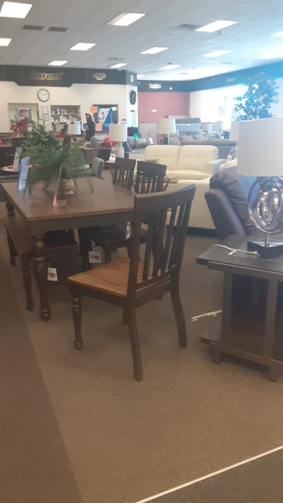 Aaron's - Photo 5