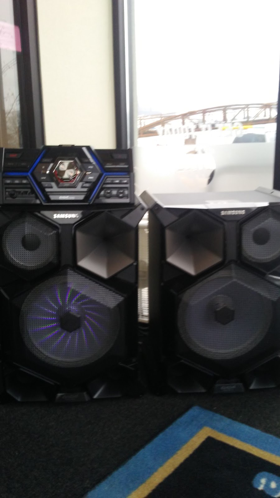 Aaron's - Photo 5