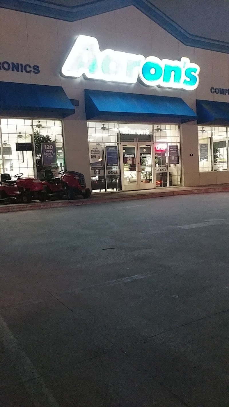 Aaron's - Photo 1