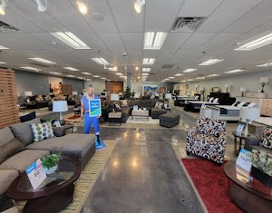 Aaron's - Photo 4