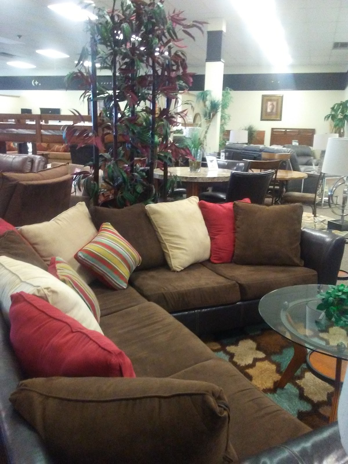 Aaron's - Photo 4