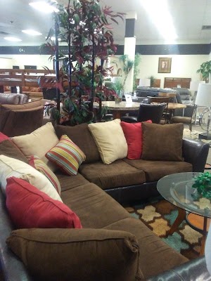 Aaron's - Photo 5