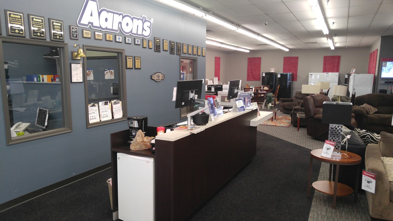 Aaron's - Photo 3