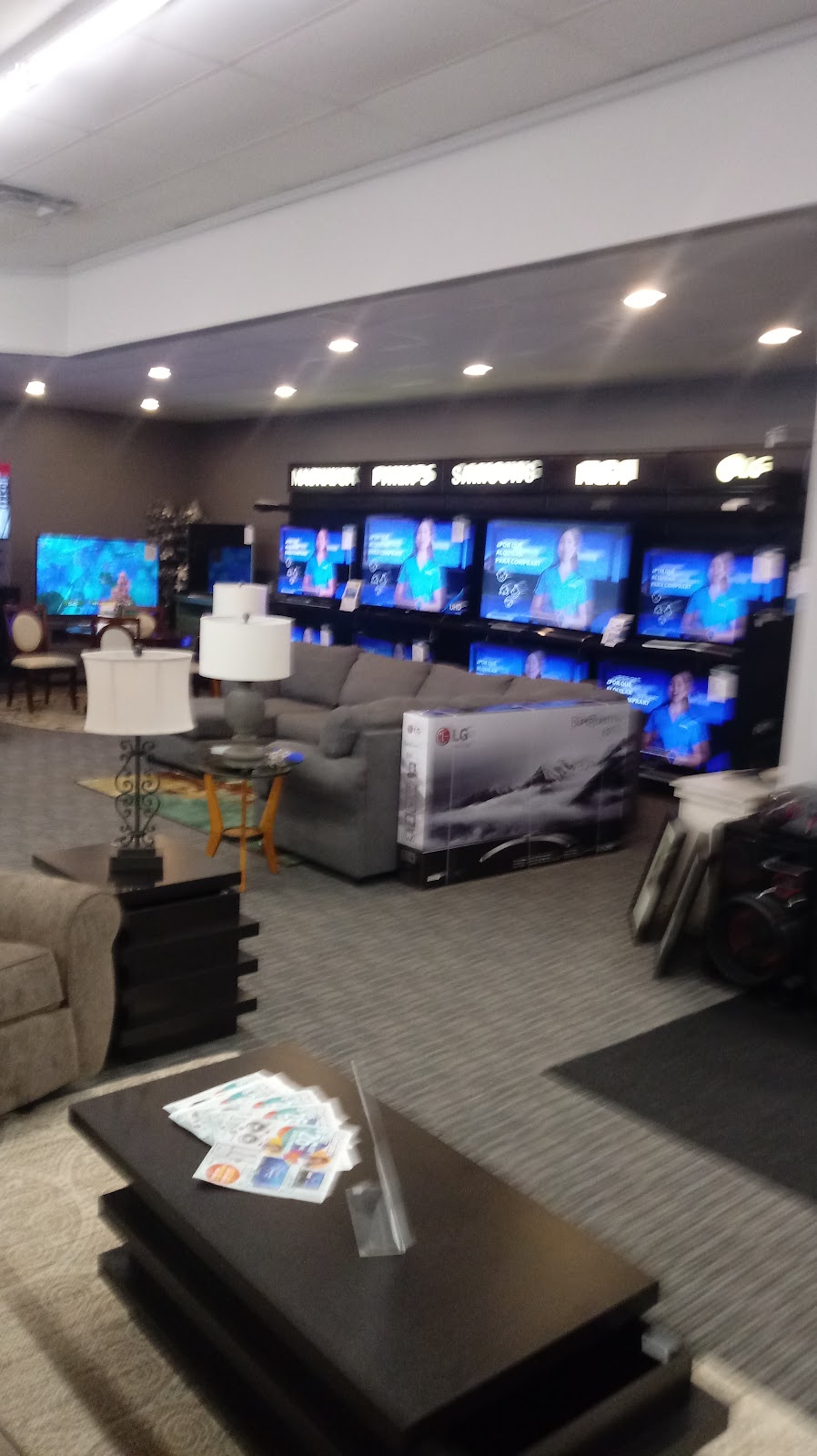 Aaron's - Photo 5