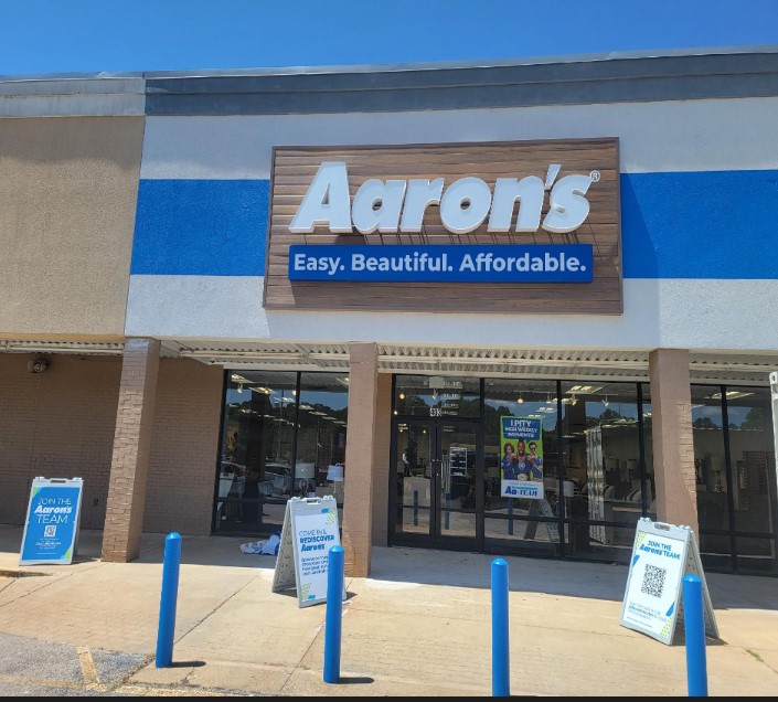 Aaron's - Photo 1