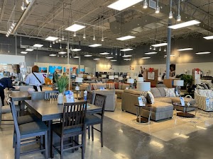 Aaron's - Photo 4