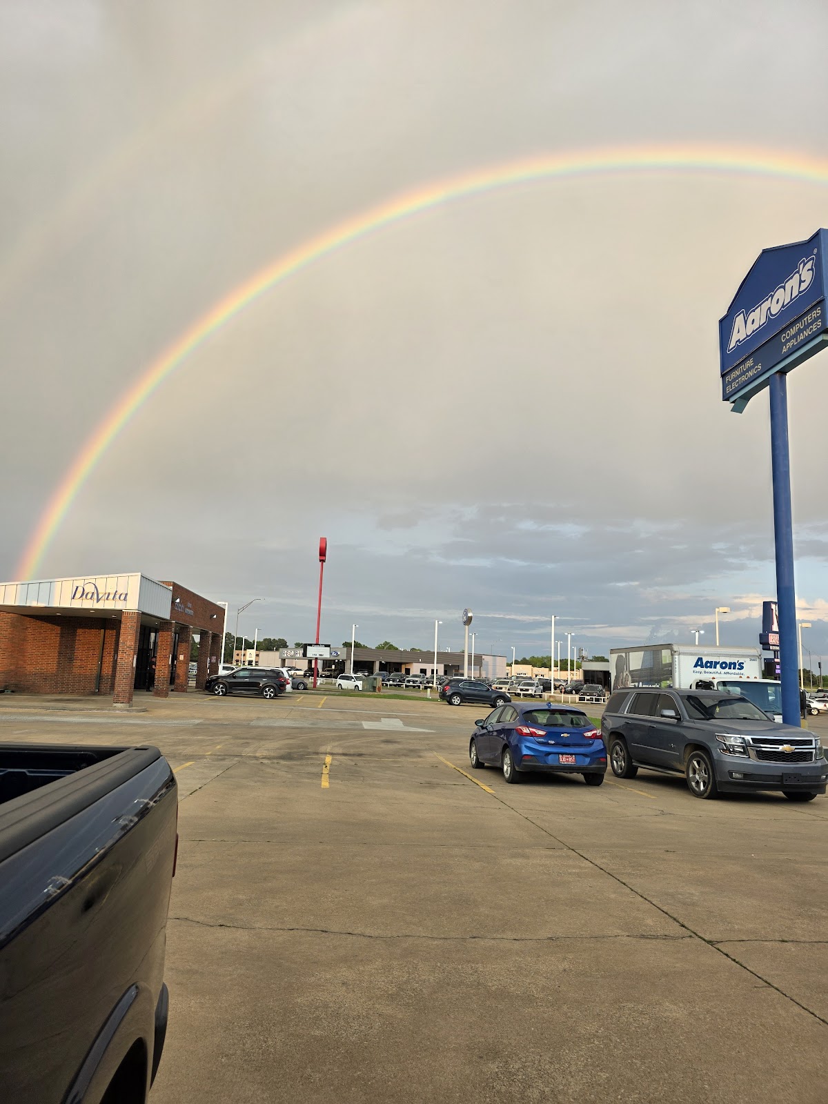 Aaron's - Photo 5