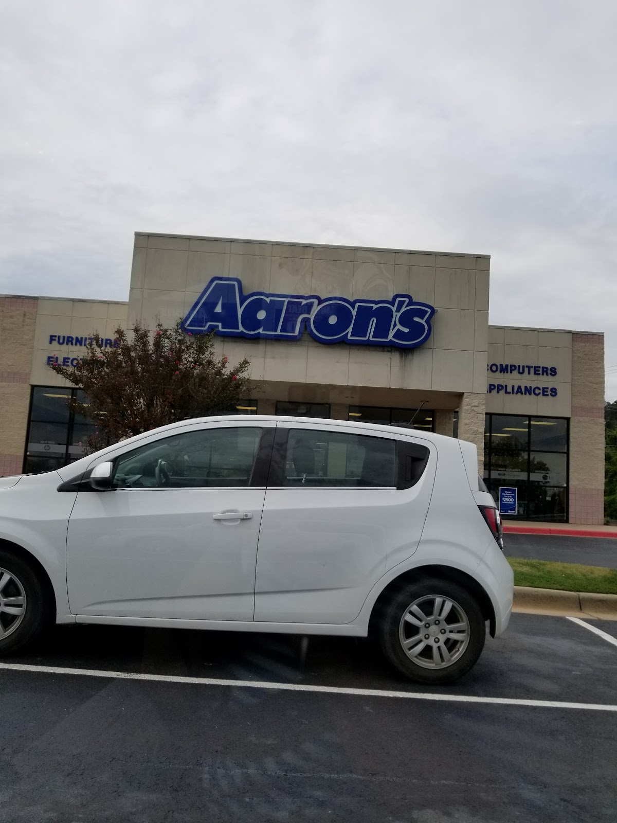 Aaron's - Photo 1