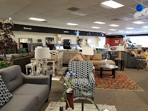 Aaron's - Photo 4