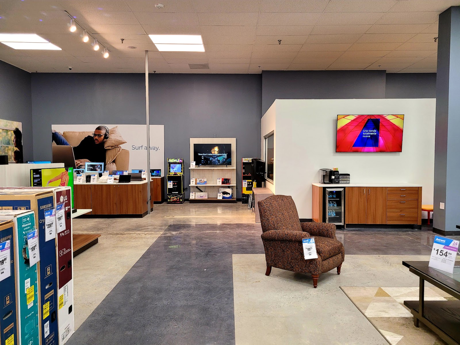 Aaron's - Photo 3