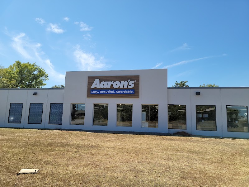 Aaron's - Photo 1