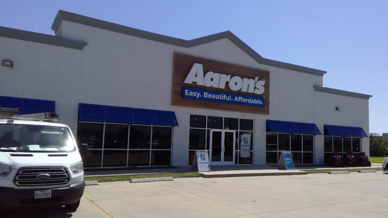 Aaron's - Photo 1