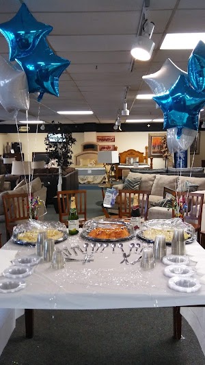 Aaron's - Photo 6