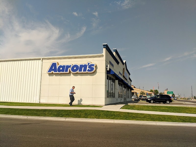 Aaron's - Photo 1