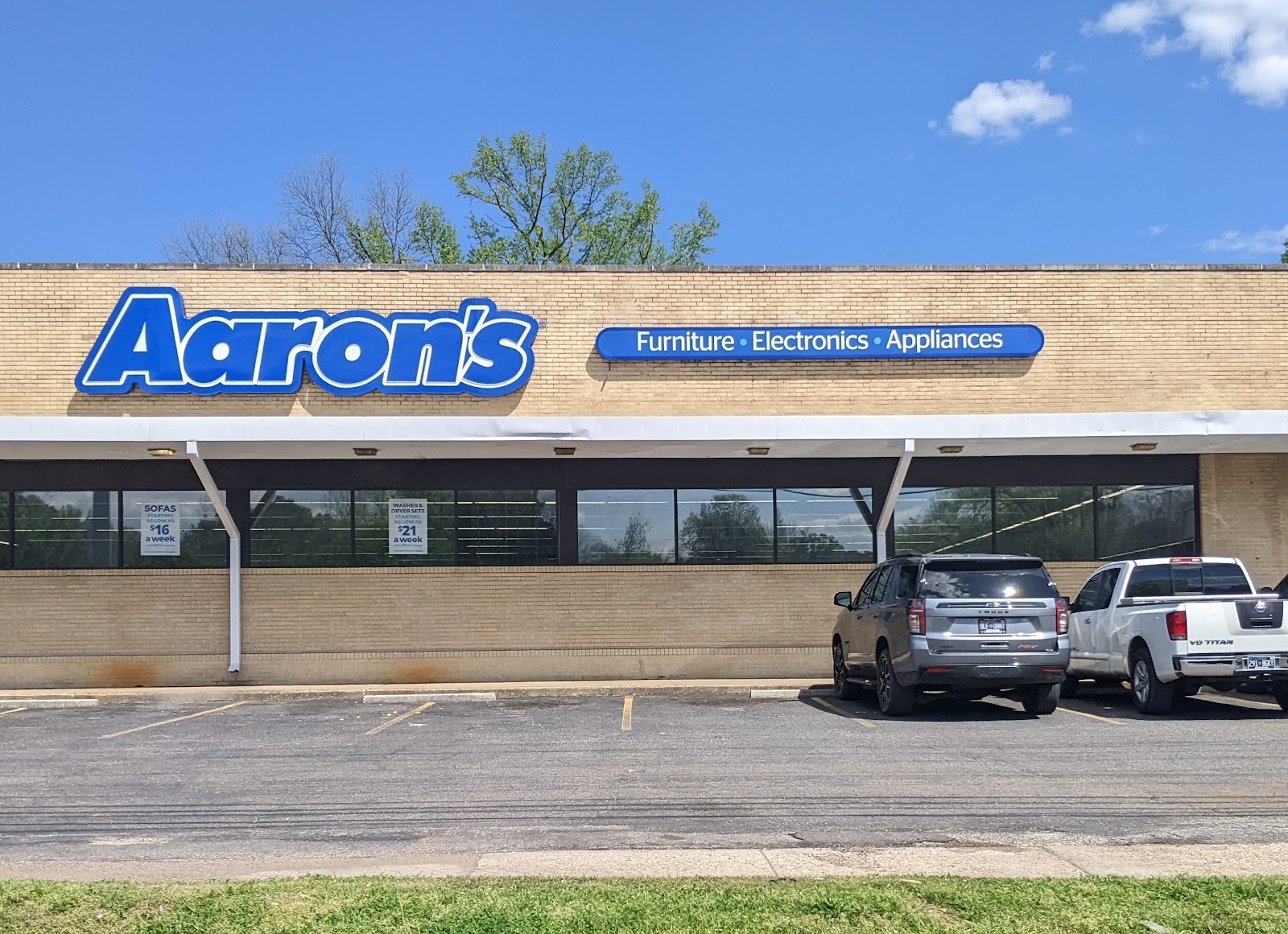 Aaron's - Photo 1