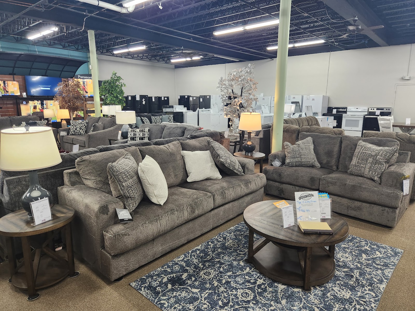 Quality Rental Stores - Photo 3