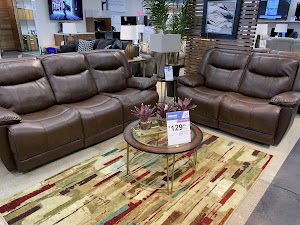 Aaron's - Photo 5