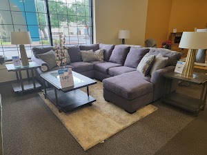 Aaron's - Photo 5