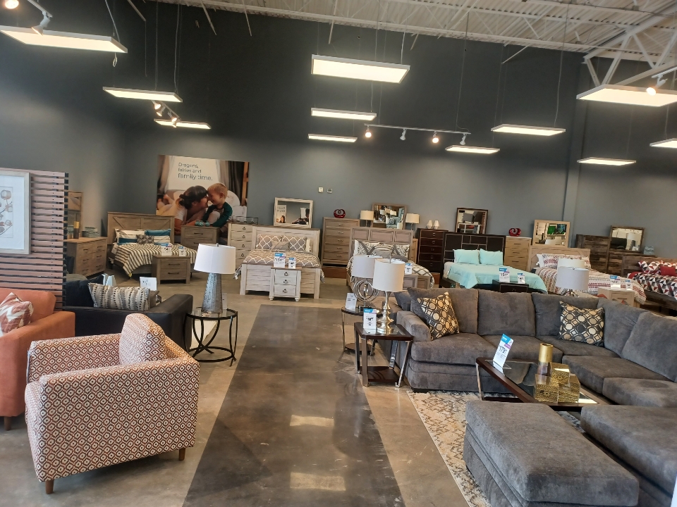 Aaron's - Photo 3