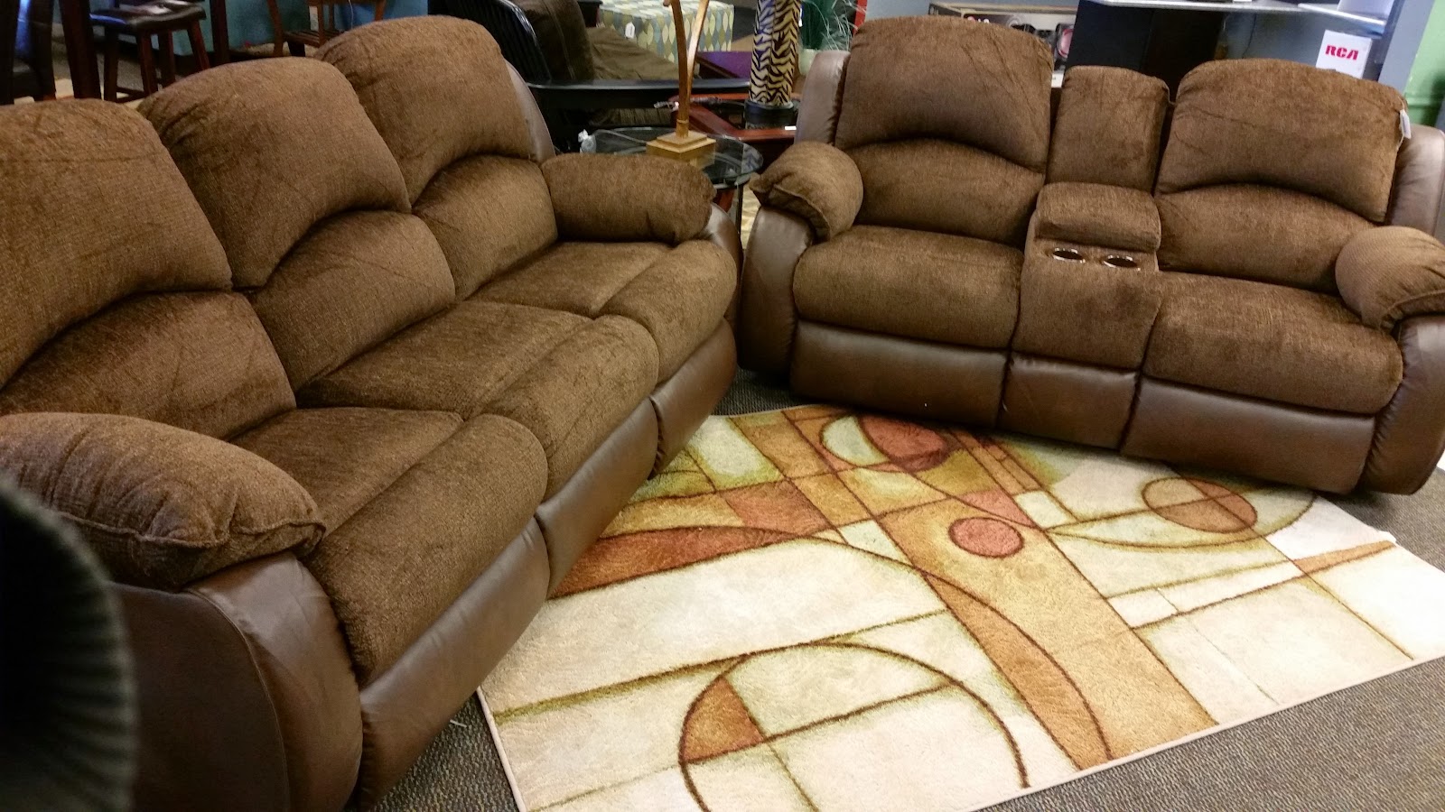 Aaron's - Photo 5