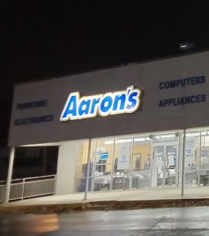 Aaron's - Photo 6