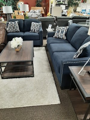 Aaron's - Photo 4