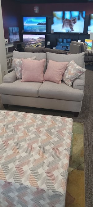Aaron's - Photo 6