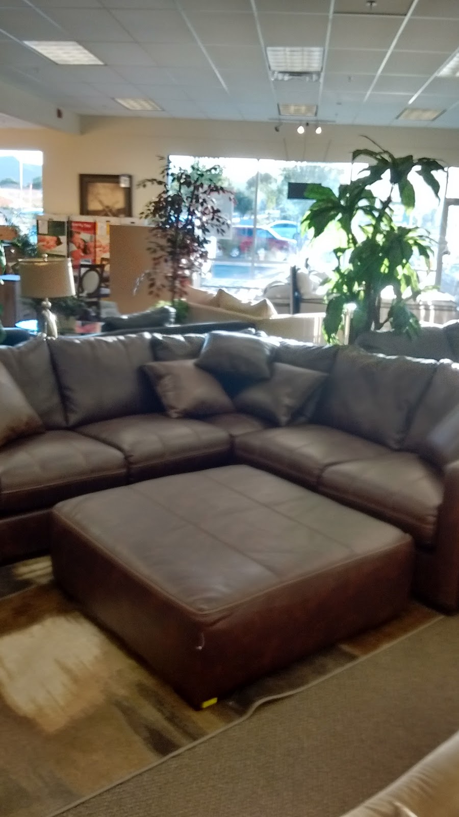 Aaron's - Photo 2